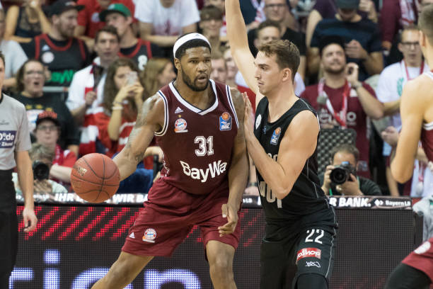 队赢得比赛 队赢得比赛